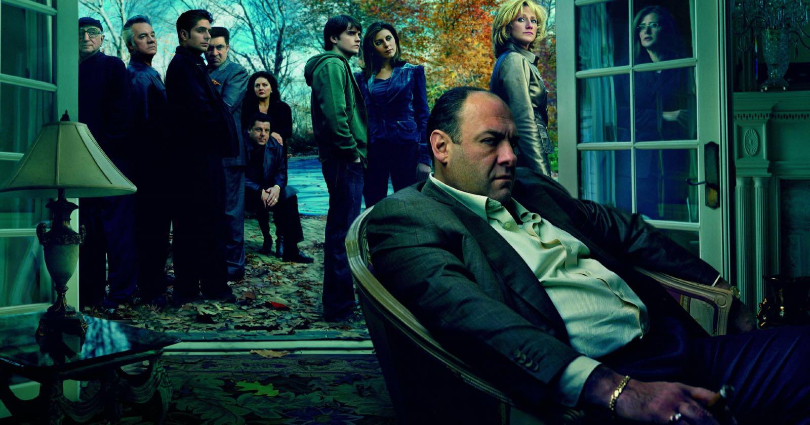 Elenco protagónico de la serie Los Sopranos, una de las 15 mejores series según IMDb.